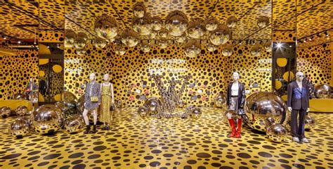 giant yayoi kusama louis vuitton|kusama louis vuitton collaboration.